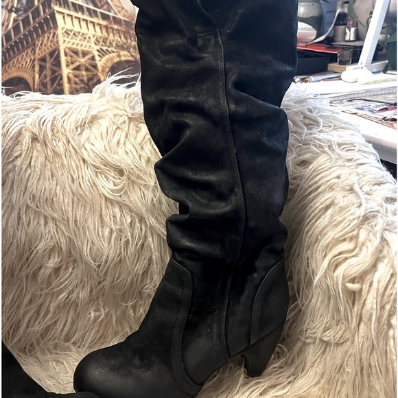 Shoes - Below the knee, micro suede heeled boot